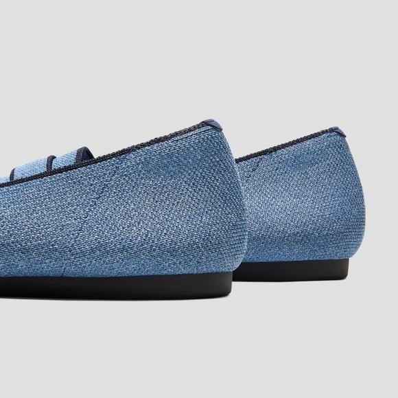 VIVAIA Pointed-Toe Loafers (Amelia 2.0) in Powder Blue office sustainable - Picture 5 of 6